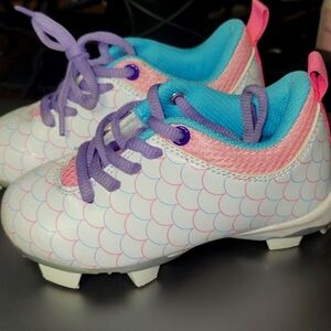 Toddler 10c cleats.